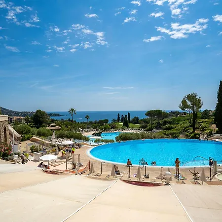 Apartamento Le Village - C4221 By Interhome *
