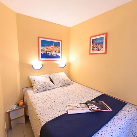 Апартаменты Le Village - C4221 By Interhome *