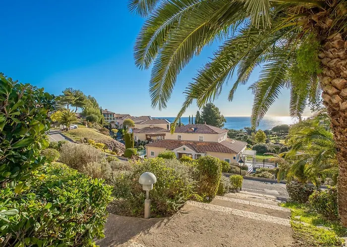 Daire Le Village - C4221 By Interhome