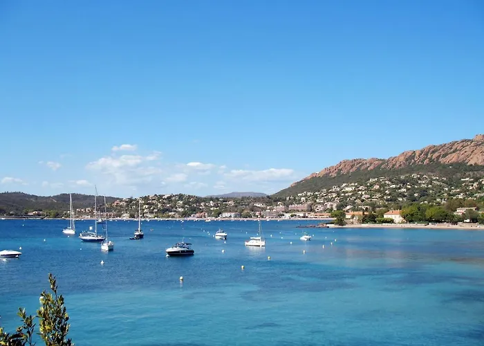 Le Village - C4221 By Interhome Saint-Raphaël