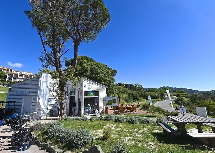 Апартаменты Le Village - C4221 By Interhome