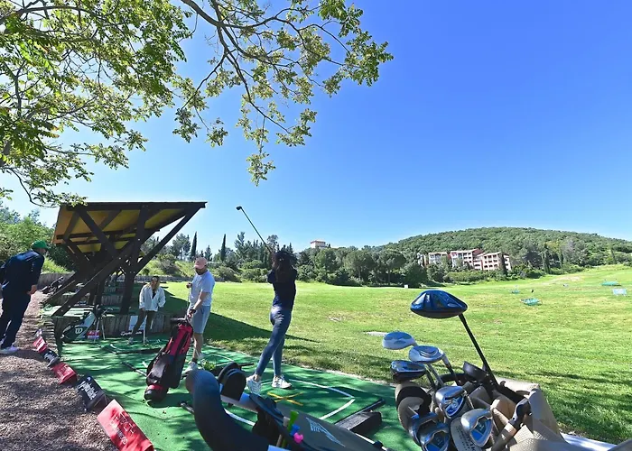 Le Village - C4221 By Interhome Сен-Рафаэль